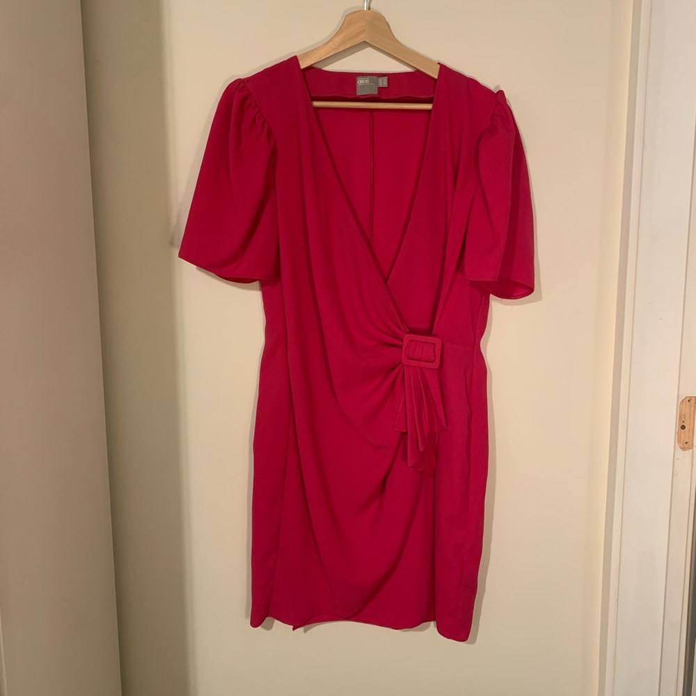 Fuchsia pink 80’s style dress